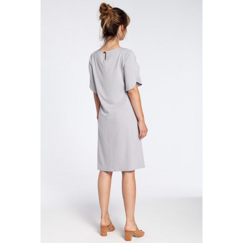 B035 Elegancka sukienka midi z falbankami - szara