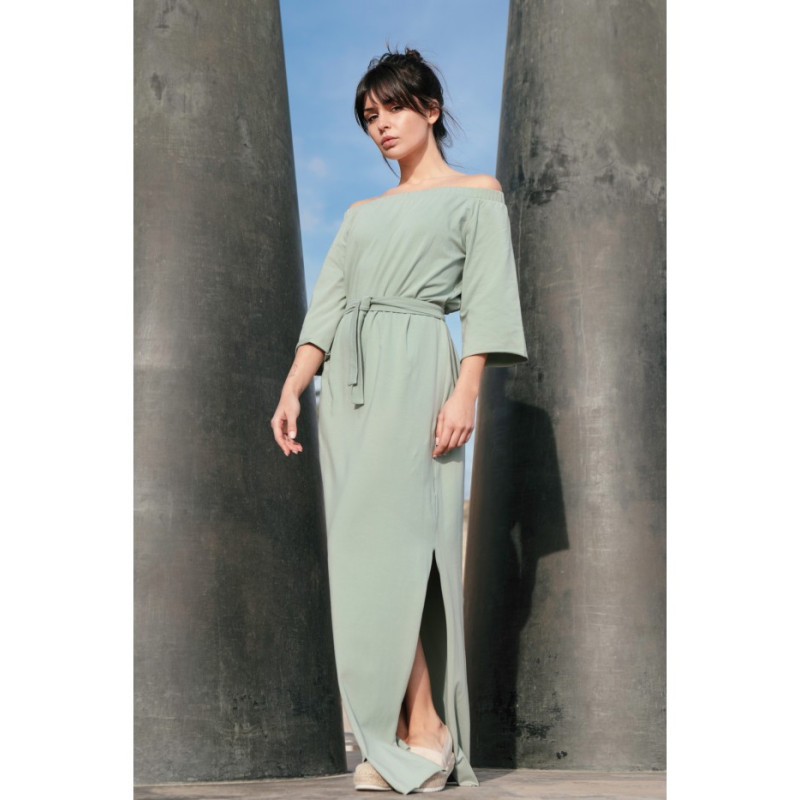 B146 Sukienka maxi z dekoltem rozkładanym na ramiona - pistacjowa