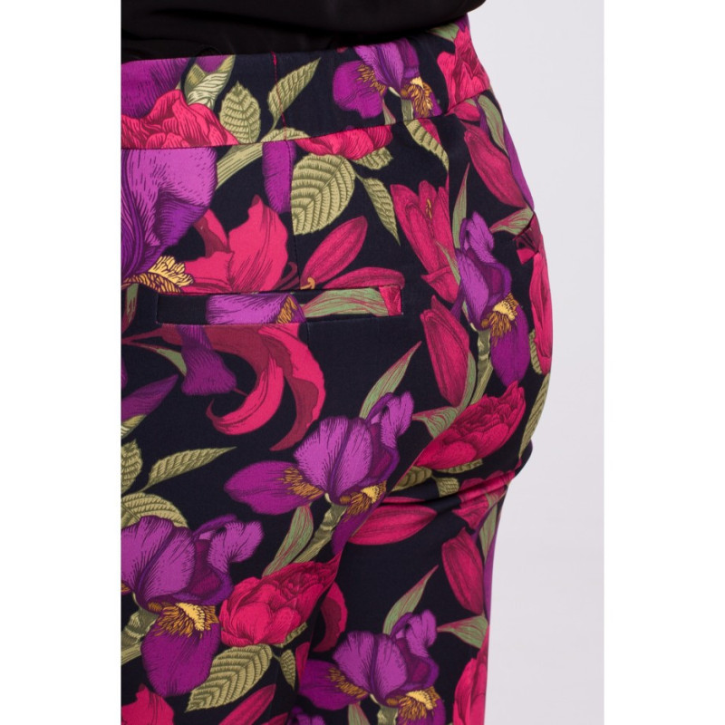 K053 Eleganckie spodnie cygaretki - model 2