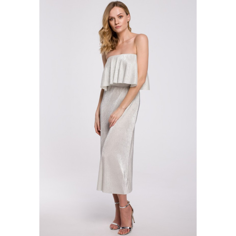 K059 Metaliczna sukienka midi z falbaną u góry - srebrna