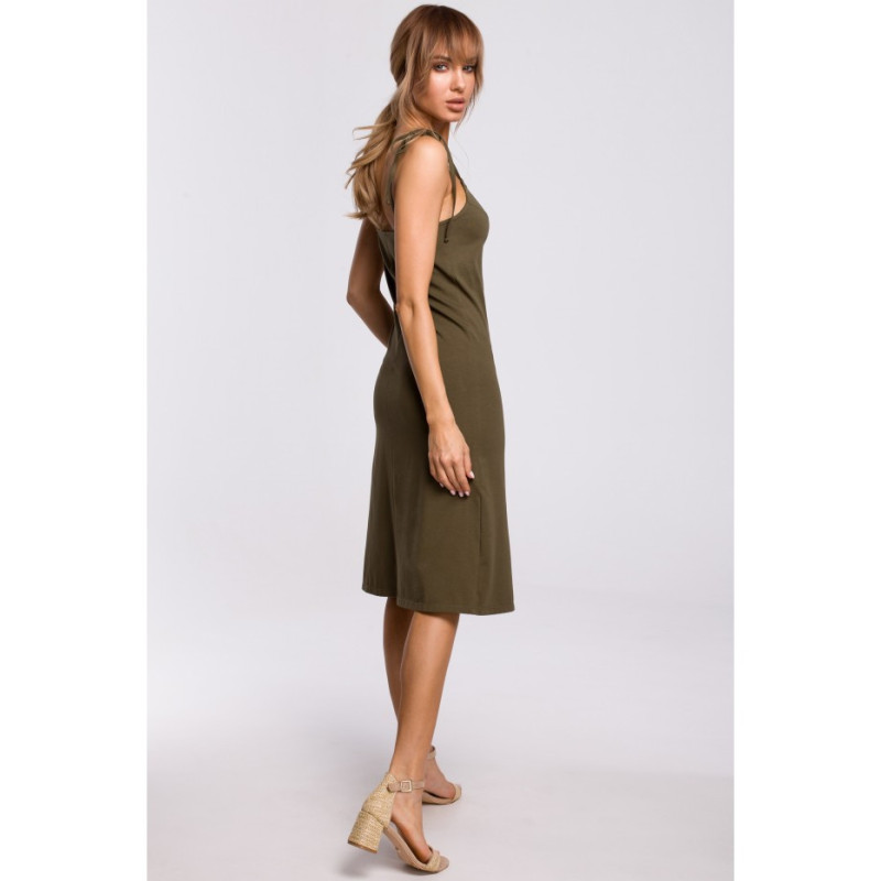 M516 Sukienka midi na cienkich ramiączkach - khaki