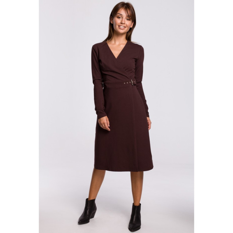 B161 Kopertowa sukienka z paskiem - brązowa