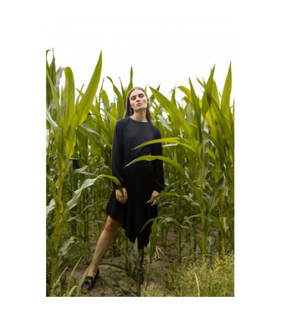 K077 Asymetryczna sukienka z falbanką - czarna