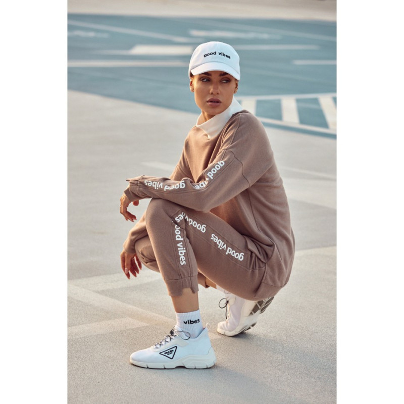 M628 Skarpety GOOD VIBES - białe