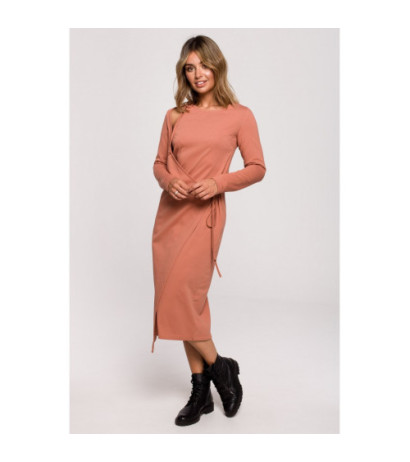 B206 Sukienka warstwowa z wiązaniem - ceglasta