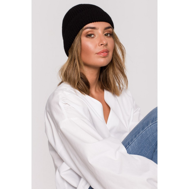 BK079 Czapka splot łańcuszek - czarna