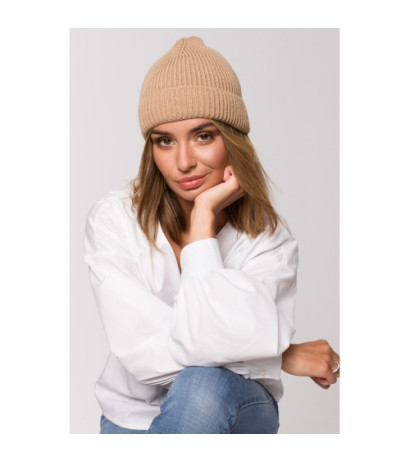 BK079 Czapka splot łańcuszek - kamelowa