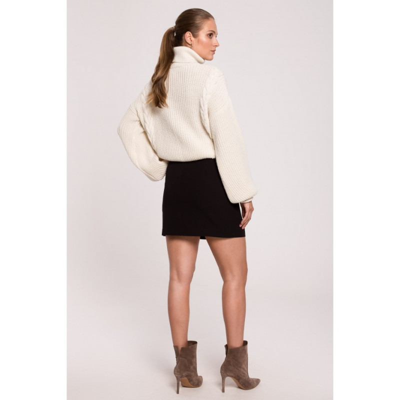 K113 Spódniczka z paskiem i klamrą - czarna