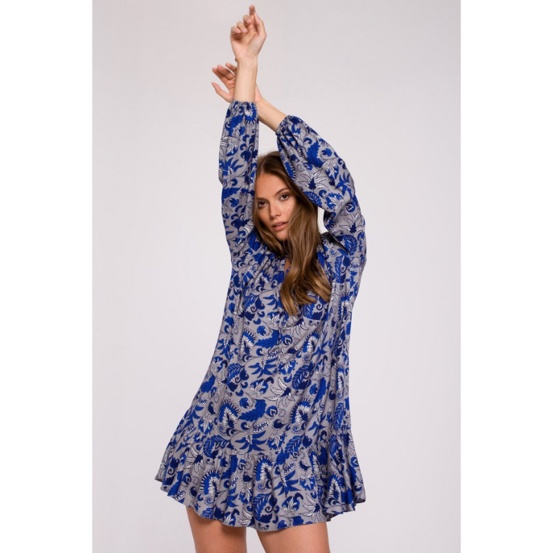 K121 Sukienka oversize z falbaną i nadrukiem - model 2