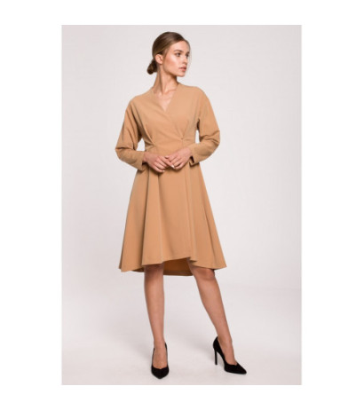 S280 Sukienka z rozkloszowanym dołem - kamelowa