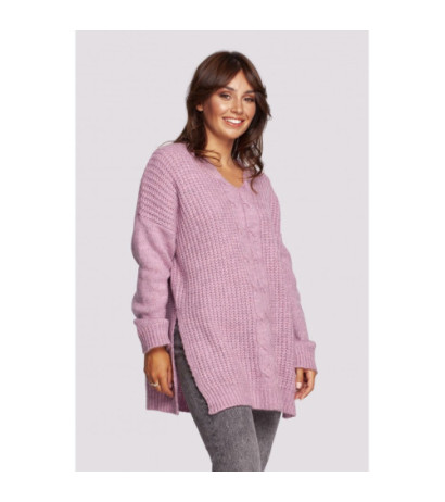 BK087 Długi sweter z dekoltem i rozcięciami po bokach - pudrowy