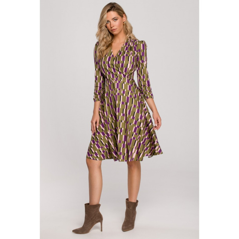 K145 Sukienka rozkloszowana we wzór - model 1