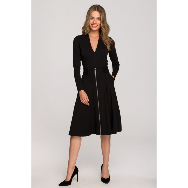 S315 Spódnica rozkloszowana ze ściągaczem w talii - czarna