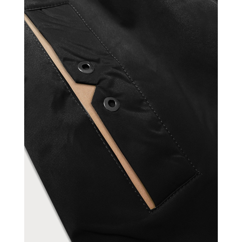 LHD (LHD-24590) striukė