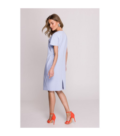 S392 Sukienka o luźnym fasonie z dekoltem V - błękitna
