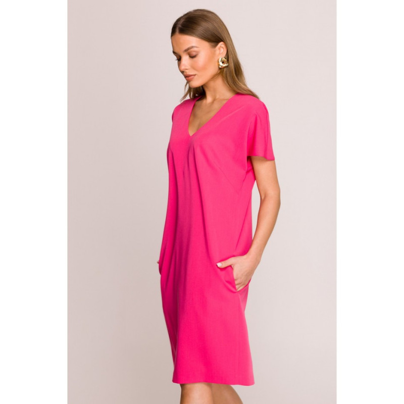 S392 Sukienka o luźnym fasonie z dekoltem V - różowa