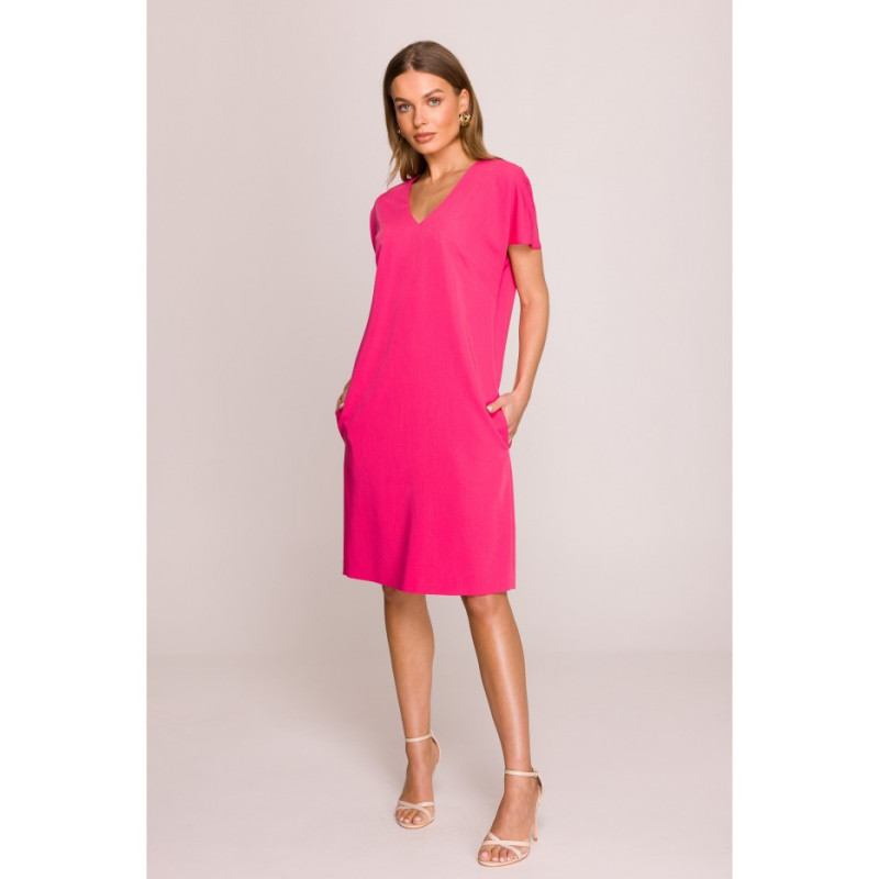 S392 Sukienka o luźnym fasonie z dekoltem V - różowa