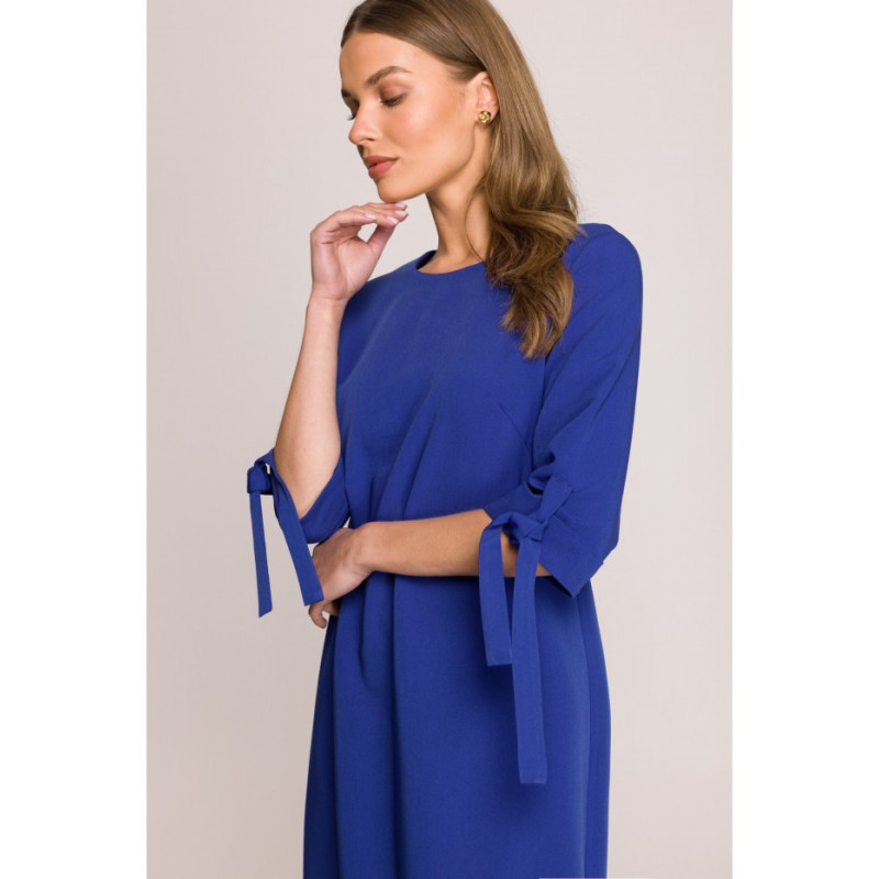 S393 Sukienka z wiązanymi rękawami - chabrowa