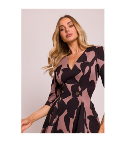 M849 Wzorzysta sukienka mini z klinami - model 2