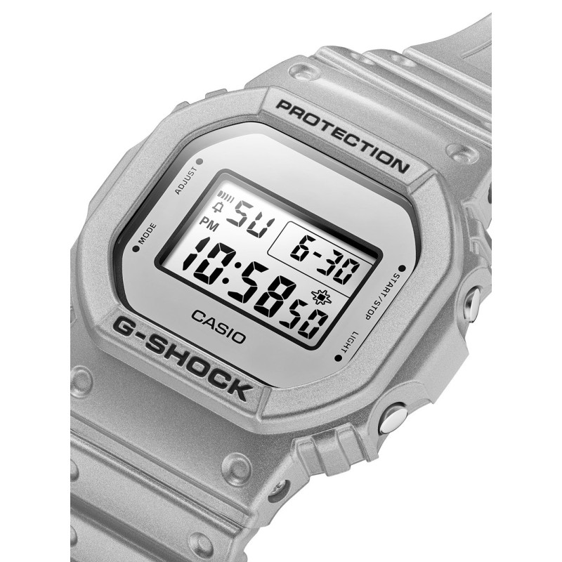 Casio DW-5600FF-8ER 