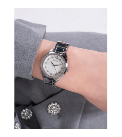 Guess GW0767L1 