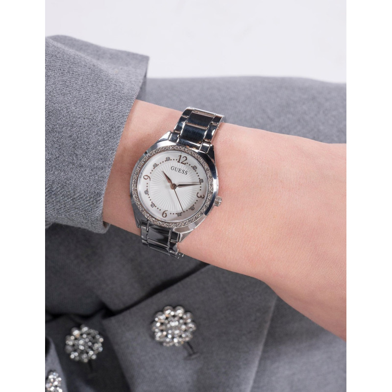 Guess GW0767L1 