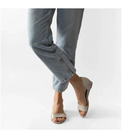 Maciejka Złote Przecierane 01971-25/00-5 (MA63-f) sandals