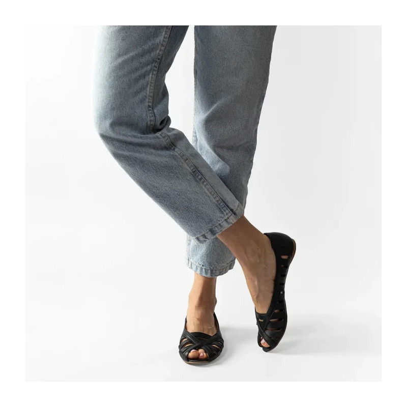 Maciejka Czarne 04506-01/00-5 (MA575-c) ballerinas