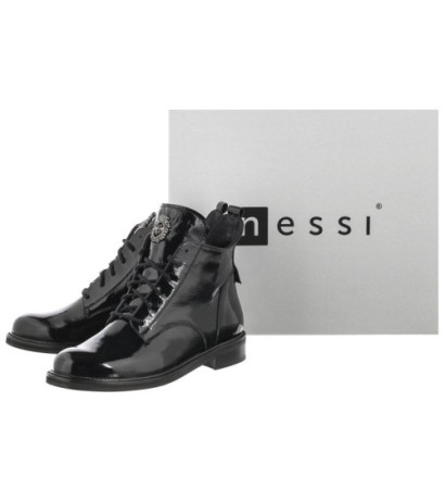 Nessi Czarne Lakierowane 62819 711 (NE194-a) shoes