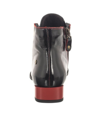 Maciejka Czarne Lakierowane 5743C-43/00-7 (MA1122-b) shoes