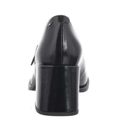 Wojas Czarne Lakierowane 35161-51 (WO264-a) shoes