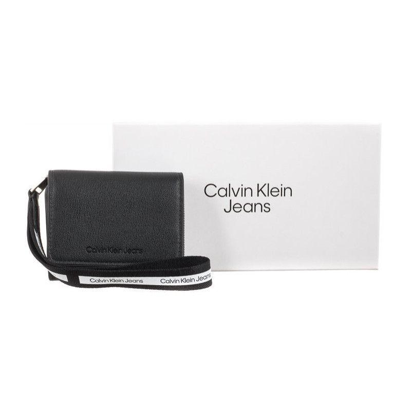 Calvin Klein Ultralight Wallet W/Wristlet Black K60K609325 BDS (CK137-a) handbag