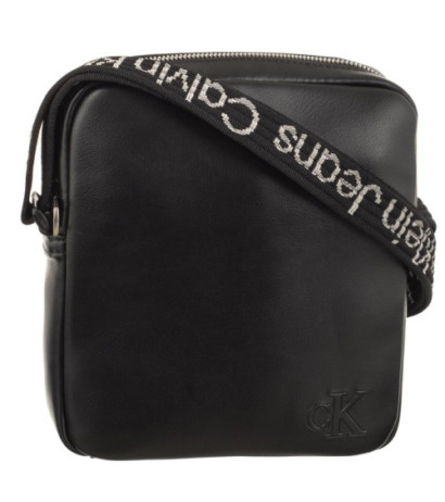 Calvin Klein Ultralight Reporter18 W/Pkt Black K50K511489 BEH (CK423-a) handbag