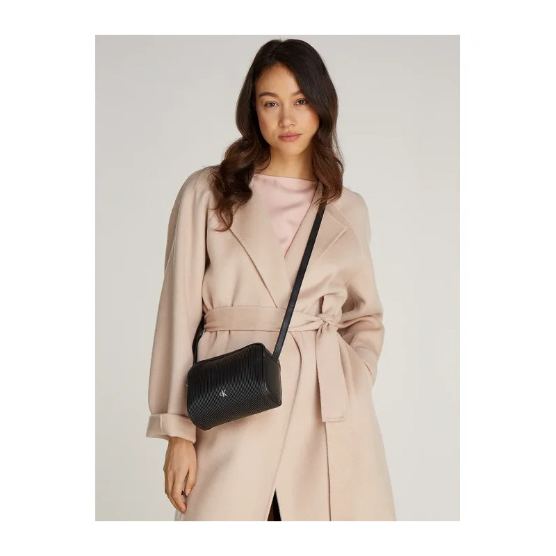 Calvin Klein Rib Camera Bag18 PU Black K60K612736 BEH (CK576-a) handbag