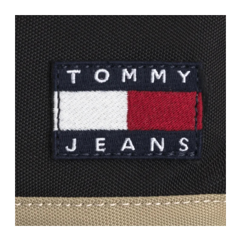 Tommy Hilfiger Tjm Ess Daily Squared Reporter AM0AM13265 BDS (TH1281-b) handbag