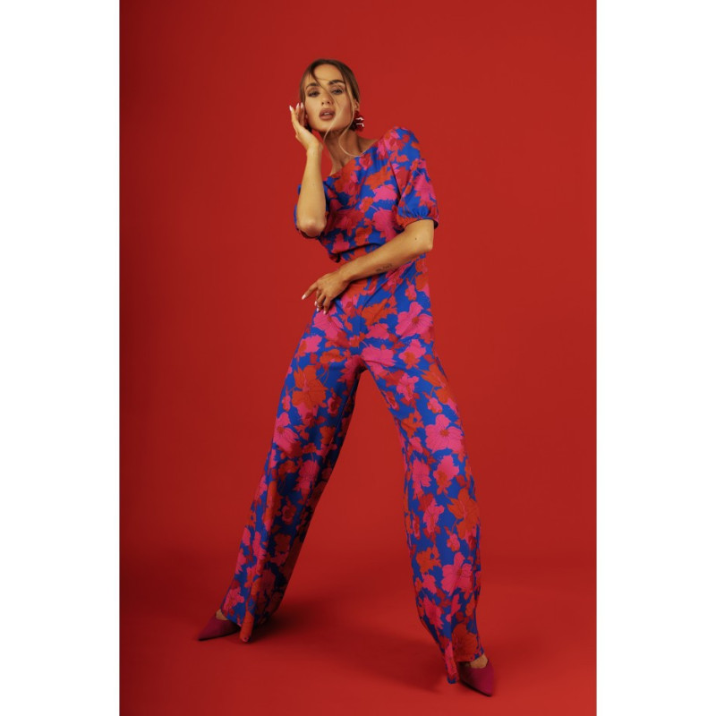 M857 Kombinezon z wycięciem na plecach - model 2