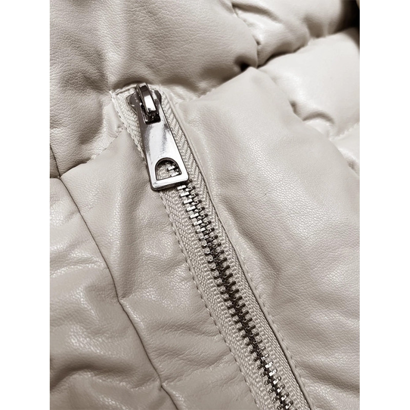 Ann Gissy (AG9-9003) striukė