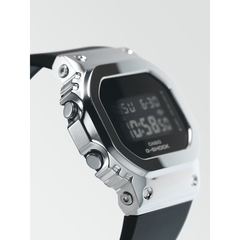 Casio GM-S5600U-1ER 
