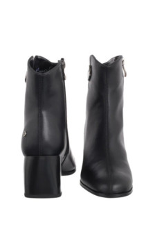 Maciejka Czarne K7203-01/00-8 (MA1446-a) shoes