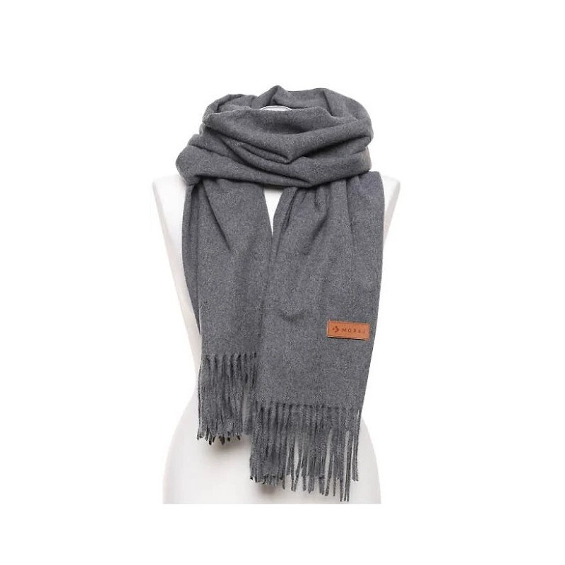 Moraj a scarf
