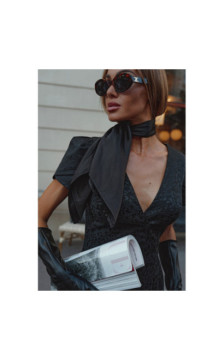 M882 Żakardowa mini sukienka - czarna