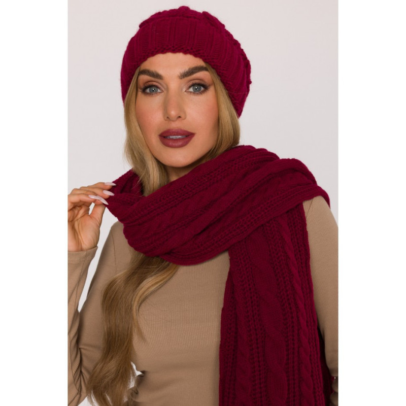 M897 Czapka splot warkocz - bordowa