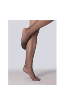 Mona socks to the knees