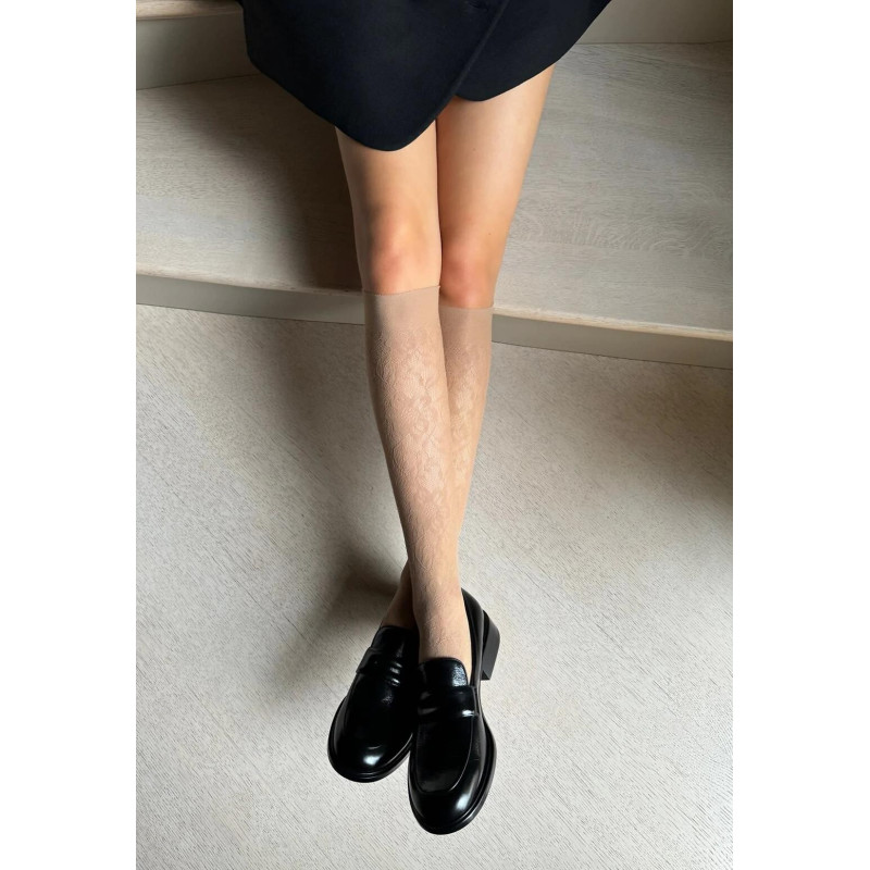 Veneziana socks to the knees