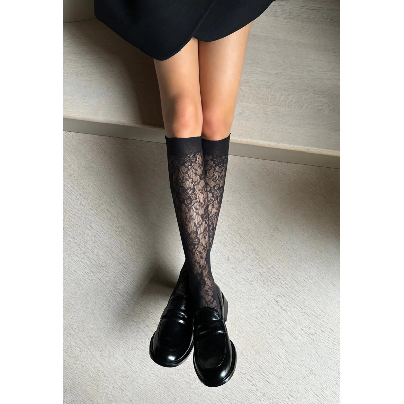 Veneziana socks to the knees