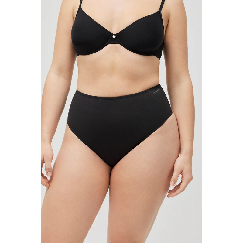 Ysabel Mora slimming panties