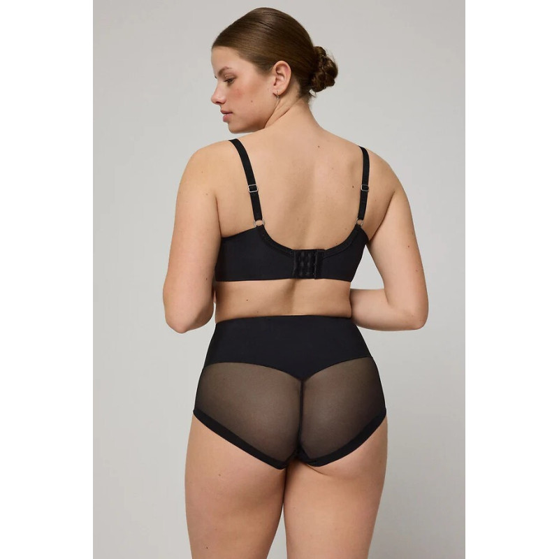 Ysabel Mora slimming panties