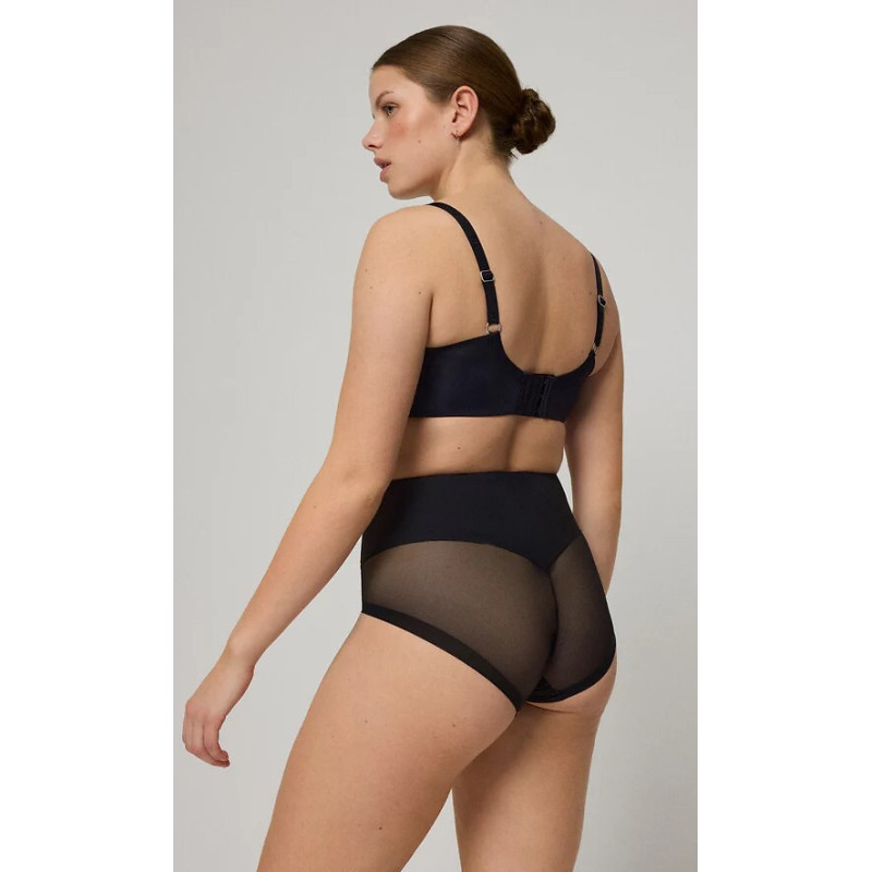 Ysabel Mora slimming panties