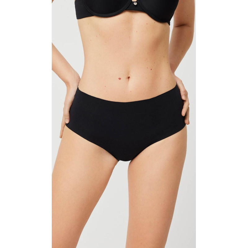 Ysabel Mora seamless panties