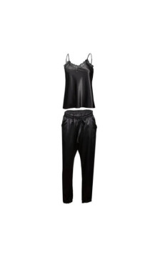DKaren pajamas made of satin